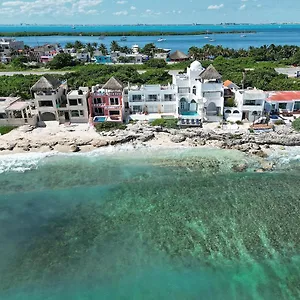 casa-alkimia-oceanfront.quintano-roohotels.com/